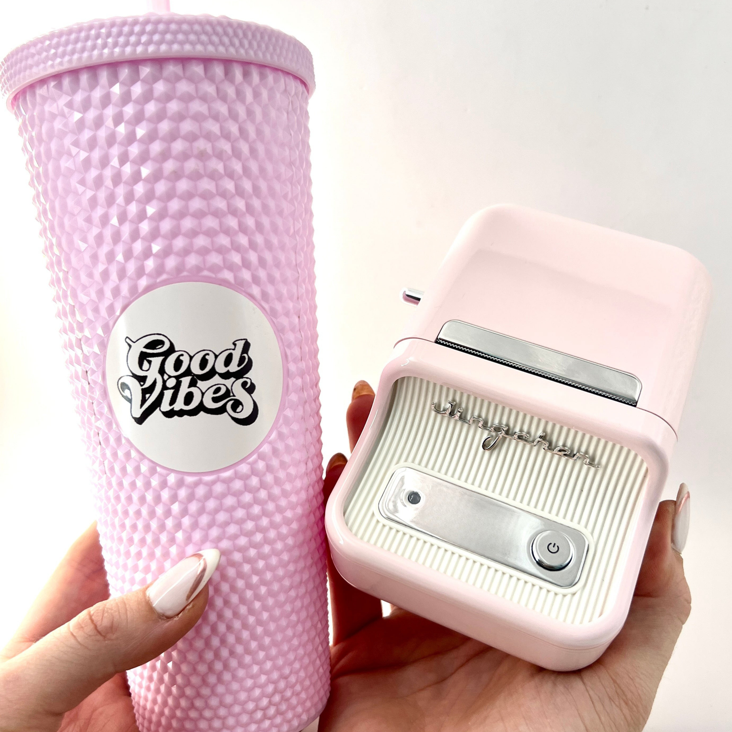The Labelly Printer + Free Roll of 230 White Labels